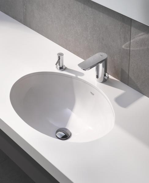 Grohe Bau Cosmopolitan E ber&oslash;ringsfri vandhane m/batteri